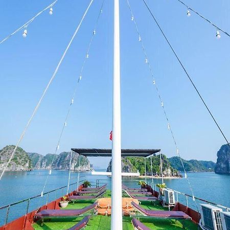 Cat Ba Bay Cruises Hotel Dong Khe Sau Exterior photo