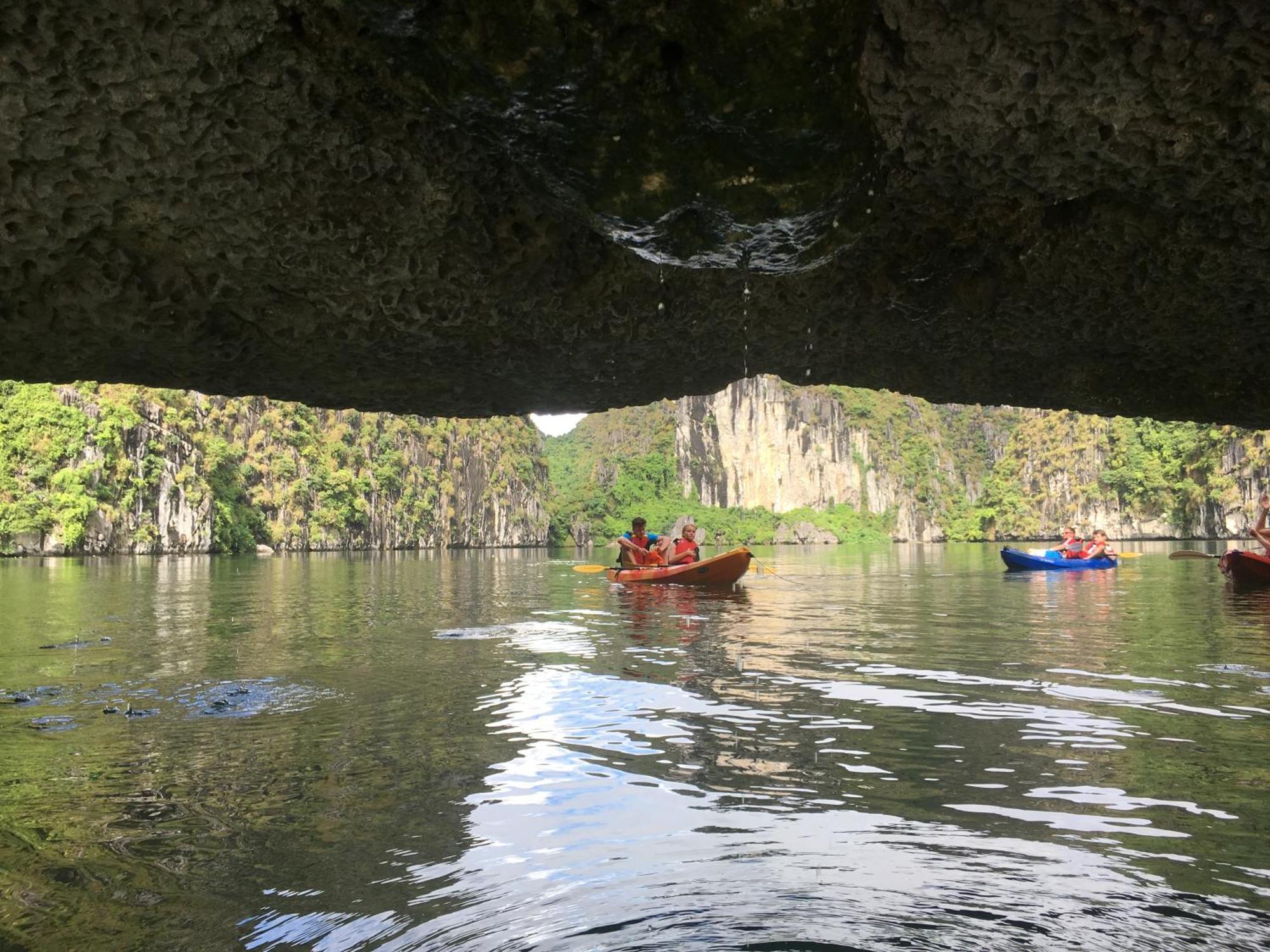 Cat Ba Bay Cruises Hotel Dong Khe Sau Exterior photo